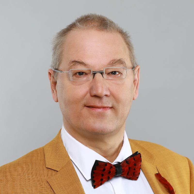 Dr. Gregor Ryssel